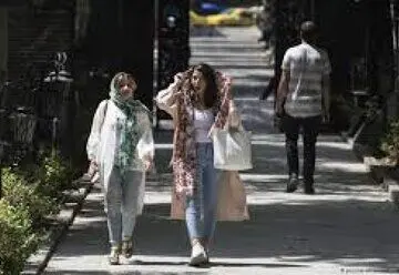 یک رسانه: عدالت را اجرا کنید، حجاب خودبخود رعایت می شود 
