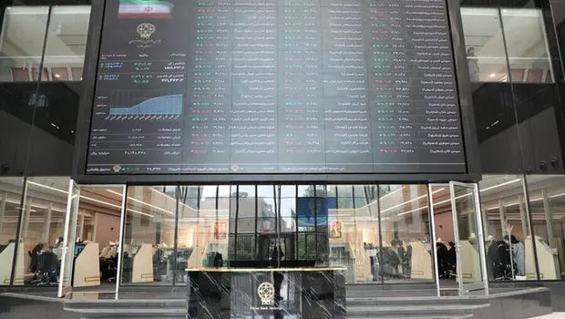 بورس در مسیر نوسان /  افت ۱۰۵ هزار واحدی شاخص کل
