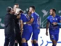 گزارش نیمه اول بازی استقلال - پرسپولیس