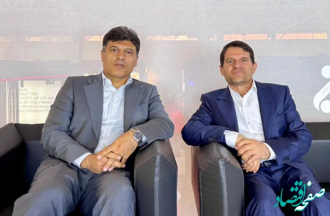 مدیرعامل جدید‌‌ پتروشیمی شهید تندگویان، در نوزدهمین نمایشگاه ایران‌پلاست با معاون وزیر نفت و مدیرعامل شرکت ملی صنایع پتروشیمی دیدار و گفتگو کرد