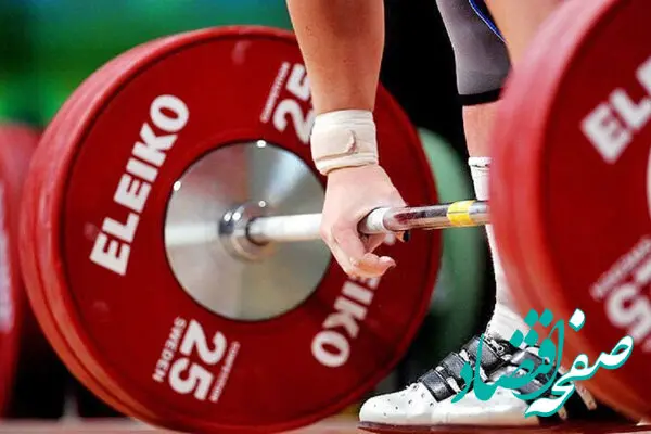 فیلم | این وزنه بردار با افتادن وزنه سنگین روی گردنش به فنا رفت