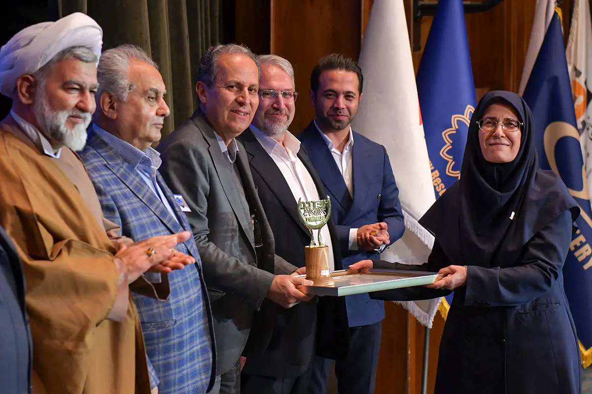 استاندارد و جایزه بینالمللی (ITM-Banking Services Award 2023) رتبه نخست نوآوری و فناوریهای مدرن بانکی از سوی اتحادیه اروپا به بانک پاسارگاد اهدا شد