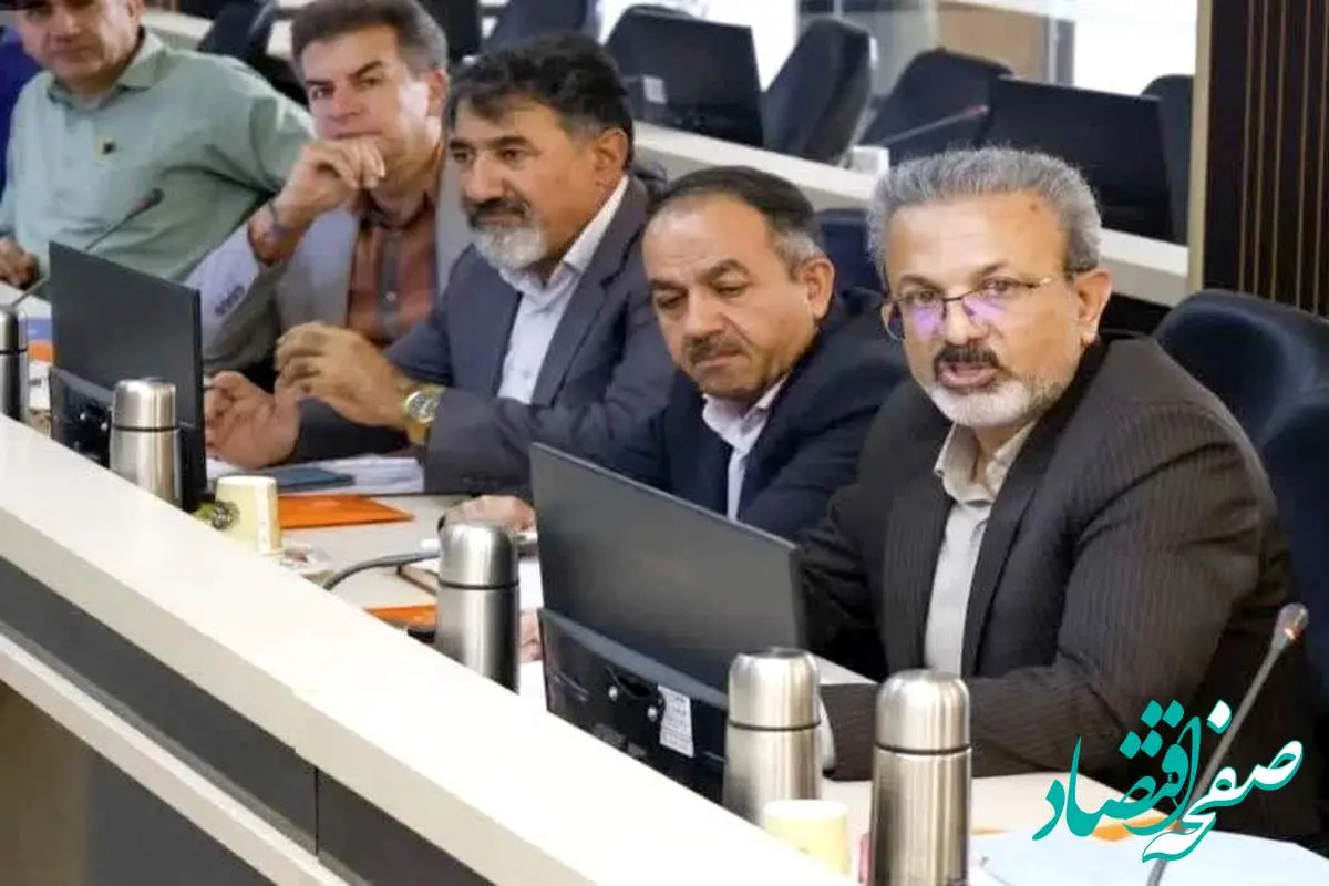 عقد قرارداد ۳۰ هزار میلیارد ریالی طرح نهضت ملی مسکن در استان/ تسریع در تکمیل و واگذاری واحدها به متقاضیان