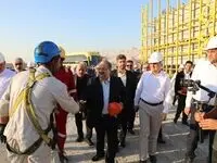 بازدید محمد شریعتمداری از ابرپروژه هرمز خلیج فارس