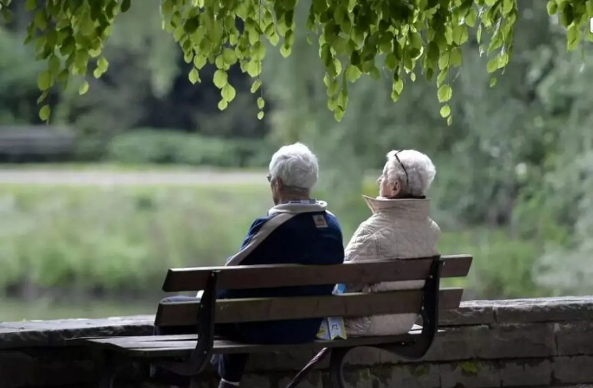 چرا بازنشستگان تاکنون از متناسبسازی حقوق بیبهره بودهاند؟