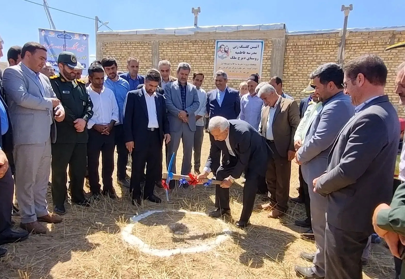 ساخت مدرسه ۶ کلاسه در روستای دیزج ملک ورزقان 