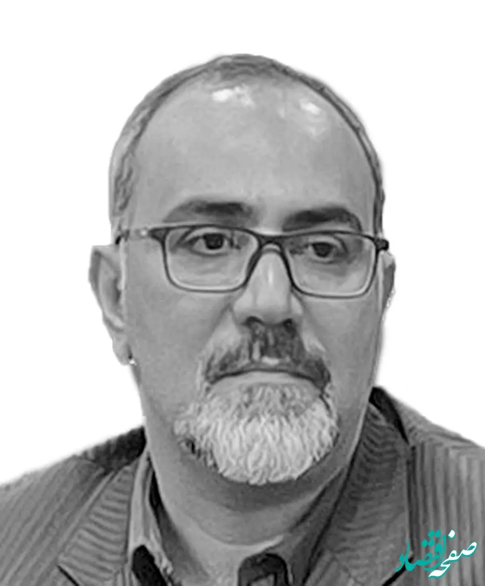 کشورها با بمب فرو نمی‌ریزند، با فروپاشی نهادها می‌میرند