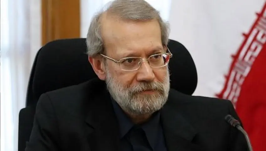 فیلم تشییع پیکر شهید علی لاریجانی و فرزند شهیدش مرتضی در میدان امام خمینی قم