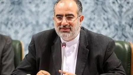 حسامالدین آشنا: زبان روحانی و ظریف را باز نکنید، ضرر بزرگ در انتظار است