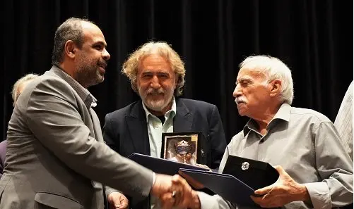 قدردانی از هنرمندان، یعنی نقش آفرینی بیمه دی در حفظ و اقتدار فرهنگی و هنری کشور