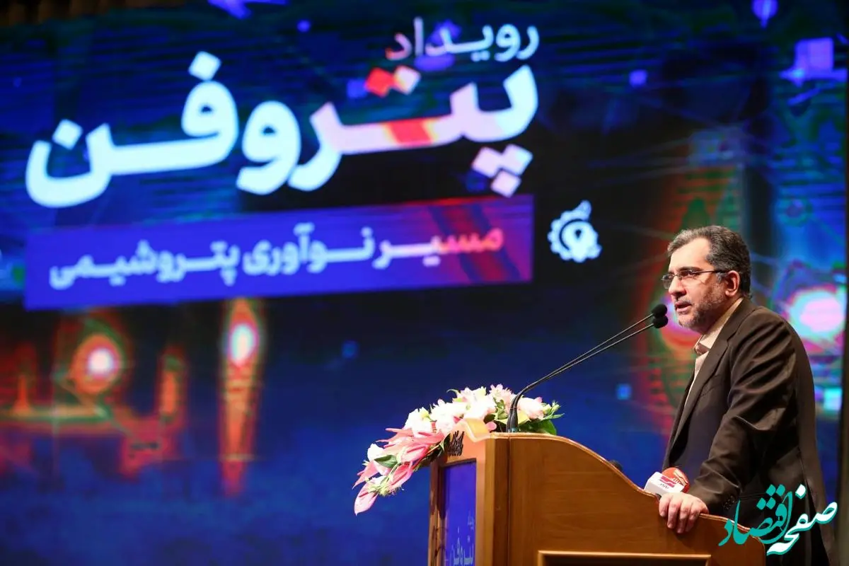 فروش حدود ۴۳۰ هزار میلیارد تومان محصولات دانش‌بنیان در سال ۱۴۰۱