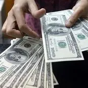 پیش بینی قیمت دلار فردا دوشنبه ۱۲ خرداد ۱۴۰۴ | دلار فردا حسابی می تازد؟ 