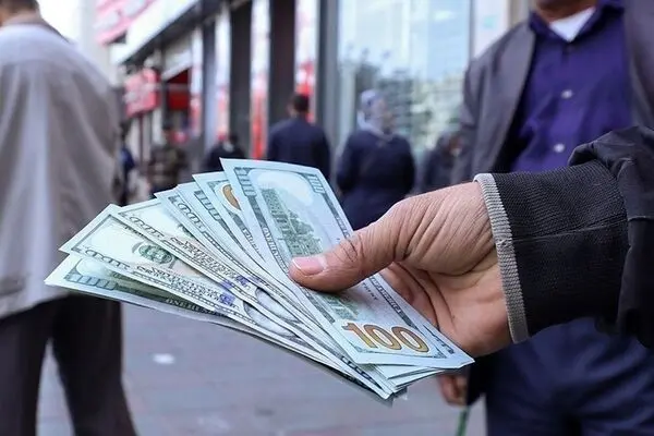 دلار در دو مسیر متفاوت؛ بازار ارز هفته آینده به کدام سمت می‌رود؟