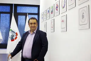 مسئولین نمی خواهند راه‌حل ها را امتحان کنند / ضرر قطعی برق در صنعت بیشتر از شش میلیارد دلار می شود