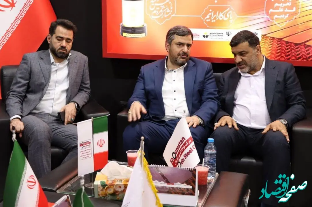 فولاد اکسین به شعارهای رهبری لبیک گفته است

