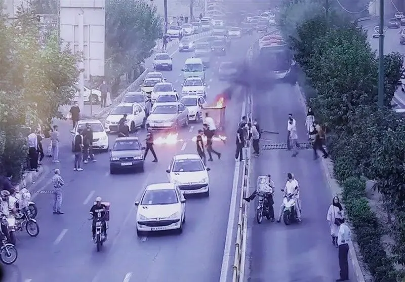 خبر فوری؛ برخی لیدرهای اغتشاشات در تهران با کوموله‌ها همکاری دارند