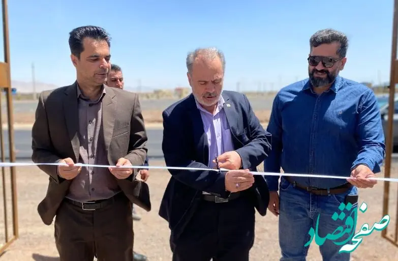 افتتاح نیروگاه خورشیدی ۲۵۰ کیلو وات کیان پارسای بردسیر/ بازدید از تصفیه خانه شهرک صنعتی شماره ۲ کرمان