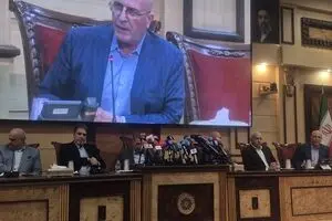 آغاز نشست خبری رئیس و هیأت‌رئیسه اتاق بازرگانی ایران با اصحاب رسانه 