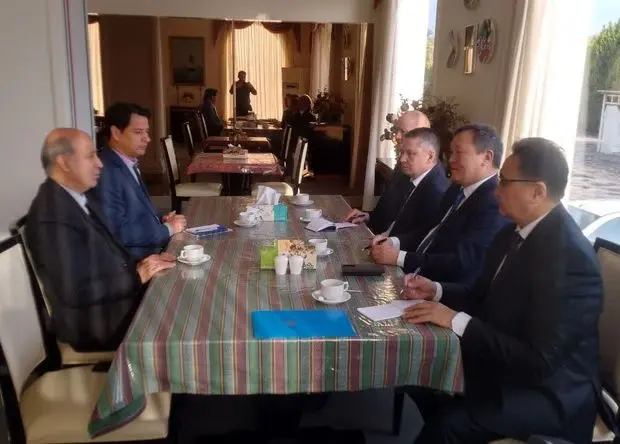 دیدار سفیر قزاقستان با مدیرعامل سازمان منطقه آزاد اینچه‌برون