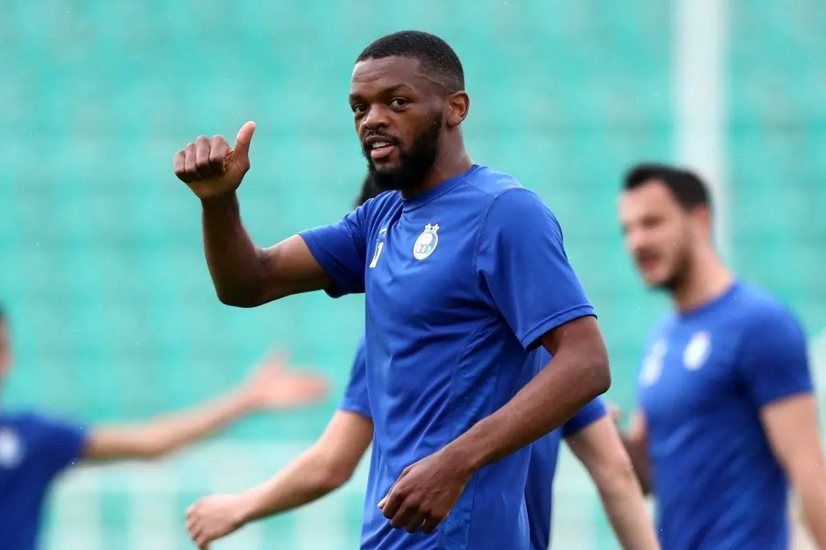 خبر تلخی که مثل بمب استقلالی ها را شوکه کرد | یامگا نکونام را جواب کرد!؟ | غول فرانسوی با چشم نابینا رفت!+ عکس