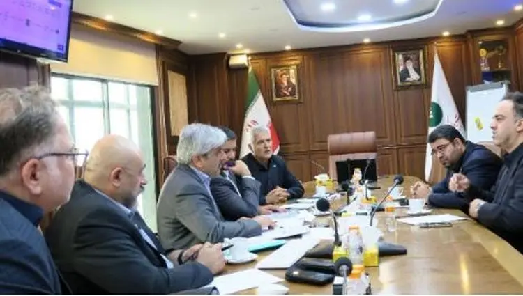 نشست ادواری معاون فناوری و نوآوری وزارت ارتباطات و فناوری اطلاعات با مدیرعامل پست بانک ایران برای حمایت از شرکت‌های دانش‌بنیان