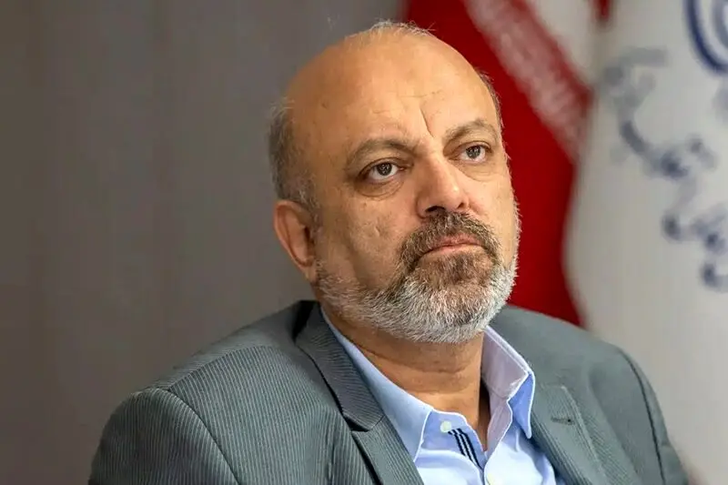 این نماینده کشمش خور مجبور به عذرخواهی شد | نماینده ای که رتبه بندی معلمان را پیگیری می کند