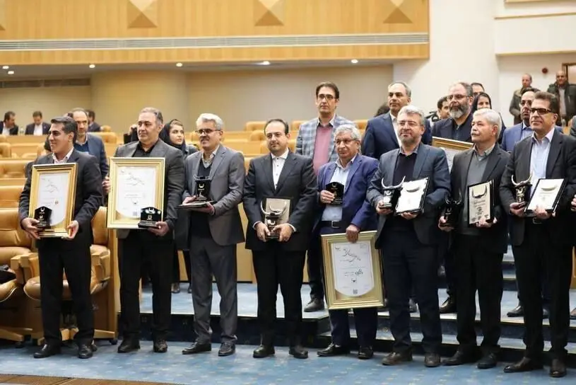 موفقیت فولاد خراسان در جایزه‌ی ملی مدیریت مالی ایران