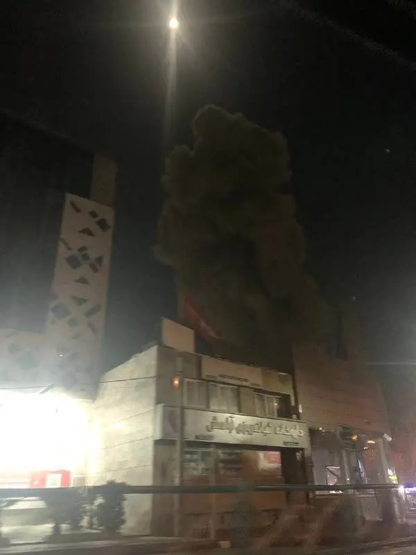 خبر فوری از دود ناشی از ۲ انفجار در اطراف محوطه صدا و سیما | هیچ خللی در کار صداوسیما ایجاد نشده است