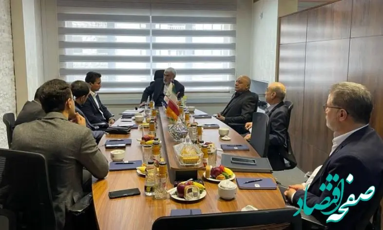 بازدید مدیر عامل موسسه اعتباری ملل از دفتر حقوقی مشهد