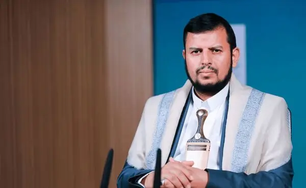 رهبر جنبش انصارالله یمن: ایران صادقانه موضع اسلامی علیه طرح اسرائیل را پذیرفت
