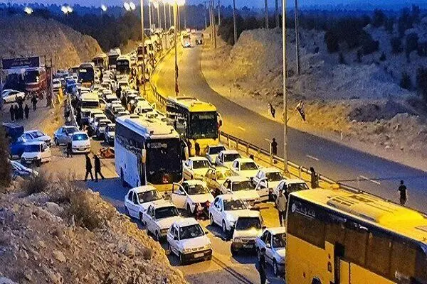 آخرین خبر از وضعیت ترافیک سنگین در مهران | به مرز خسروی بروید

