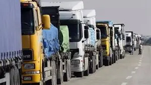 واکنش رئیس کل گمرک به علت وجود صف طولانی کامیون‌ها در مرز جمهوری آذربایجان 
