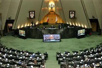 فیلم | نماینده مجلس با این تیکه سنگین به هیئت رییسه، مجلس را در هم کوبید! 