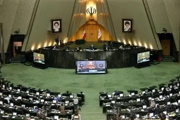 فیلم | نماینده مجلس با این تیکه سنگین به هیئت رییسه، مجلس را در هم کوبید! 