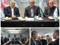 بیمه دی در کنار خدمت به خانواده ایثارگران، الگویی موفق برای صنعت بیمه کشور است