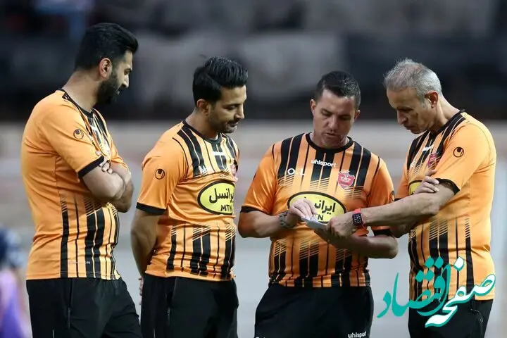 عصبانیت سرمربی پرسپولیس؛ من این مهاجم را نمی‌خواستم