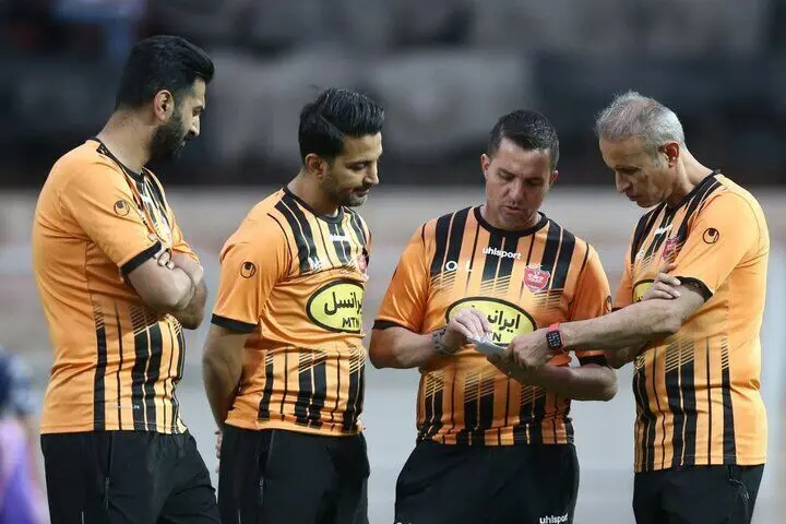عصبانیت سرمربی پرسپولیس؛ من این مهاجم را نمی‌خواستم