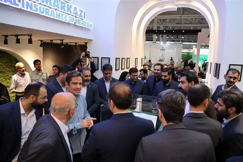 اسناد تاریخی غرفه بیمه مرکزی را به کانون توجه تبدیل کرد