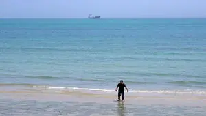 ادعای بلومبرگ: یک نفتکش ایرانی احتمالا از محاصره آمریکا عبور کرده است