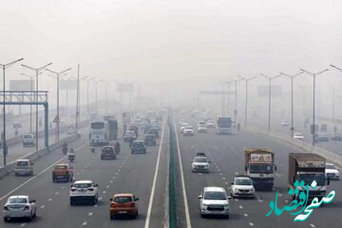 تصویری از تجمع اعتراضی مردم اراک به آلودگی هوا