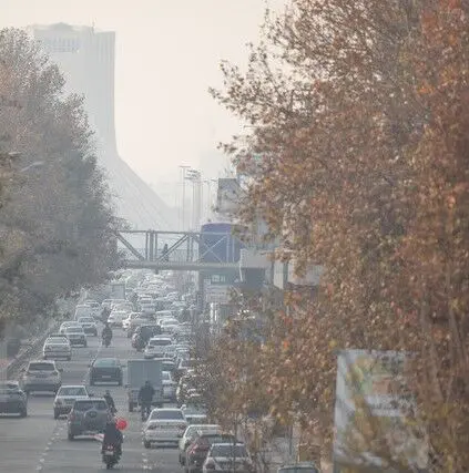 آلودگی هوا در تهران ادامه دارد / تهرانی ها بخوانند