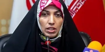 فوری؛ آمنه‌ سادات ذبیح‌ پور از محمود احمدی‌ نژاد شکایت کرد