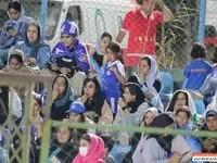 تصویر پربازدید از حضور بانوان هوادار استقلال در ورزشگاه شهر قدس