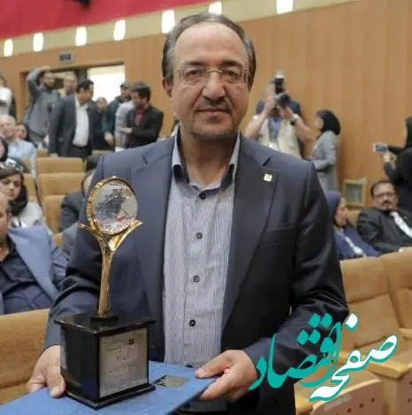 اعطای تندیس و لوح تقدیر هفتمین نمایشگاه ایران اکسپو ۲۰۲۵ به بانک صنعت و معدن