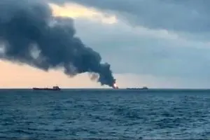 نفتکش متخلف دقایقی قبل مورد هدف نیروی دریایی سپاه قرار گرفت