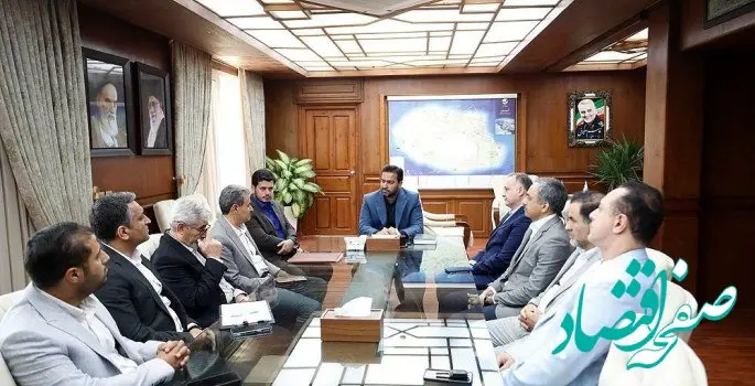 تسهیل فرآیندهای صدور مجوز با مشارکت جامعه بازاریان و بازرگانان کیش