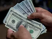 نحوه دریافت ۲۰۰۰ دلار ارز سهمیه‌ای + جزئیات