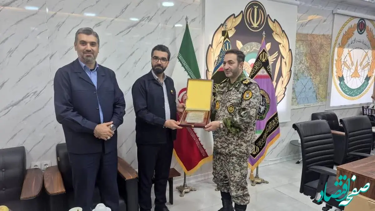 دیدار معاون منابع انسانی و امور اجتماعی شرکت فولاد خوزستان با فرمانده پدافند هوایی منطقه جنوب غرب کشور