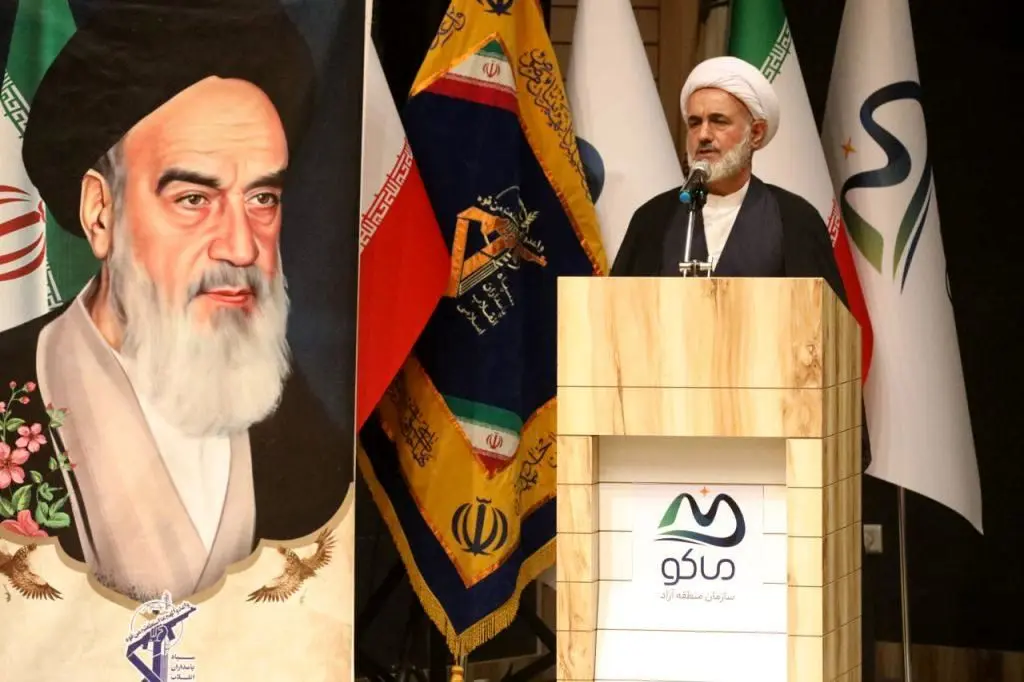 وحدت در منطقه آزاد ماکو مثال‌زدنی است / آیت‌الله دیرباز: پیام اسلام صلح و وحدت است