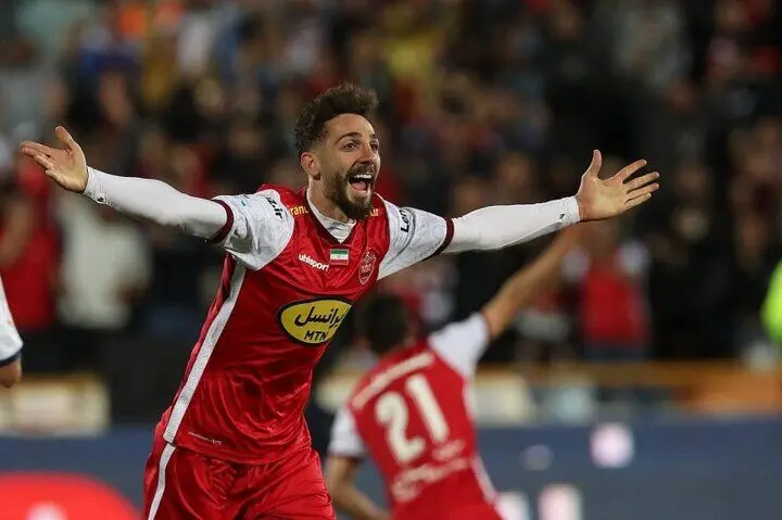 این بازیکن از پرسپولیس جدا و راهی تراکتور شد!